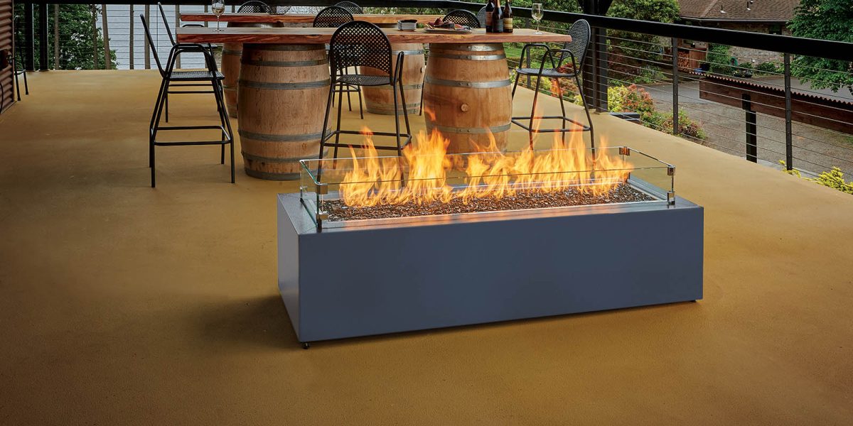 Stock Image - Fire Garden - Complete Fire Pits Fire Garden Gas Fire Pit - Dunrite Chimney and Stove